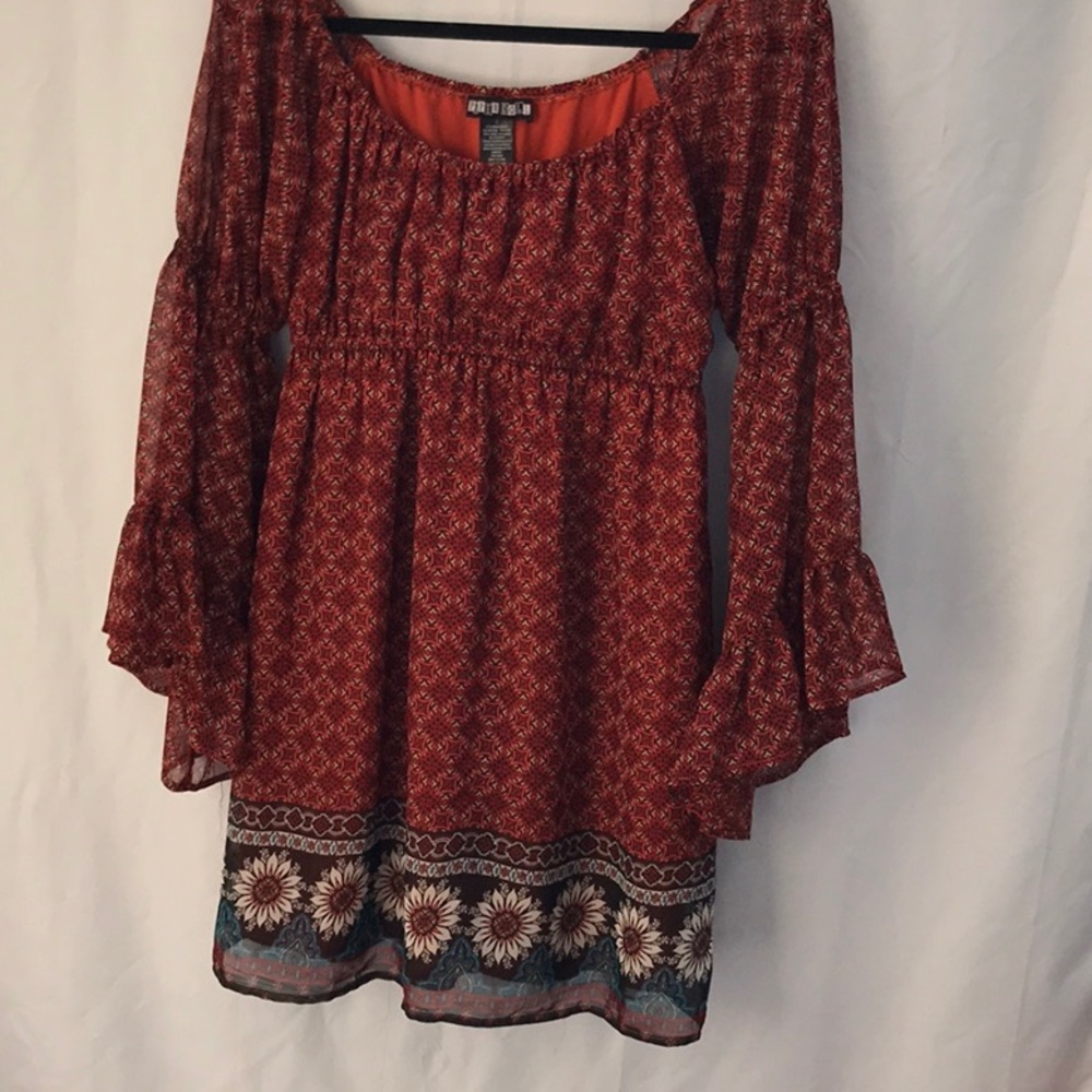 Dress - Picture 2 of 3